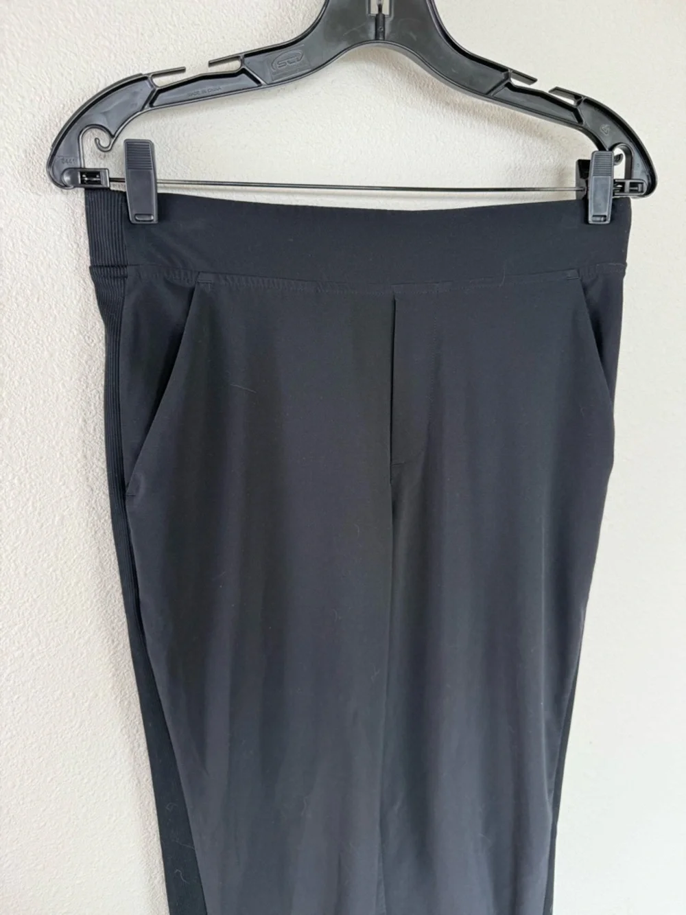 Athleta Brooklyn Ankle Pant Black Athleisure Casual Women’s Size 8